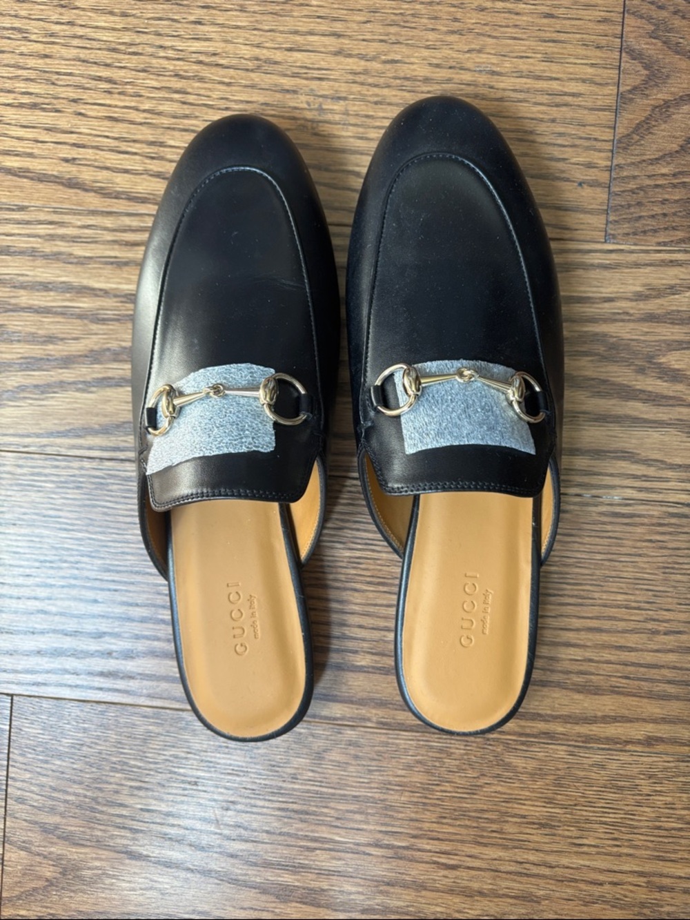 NEVER WORN Gucci Black Leather Slip-On Mule with Gold Horsebit
